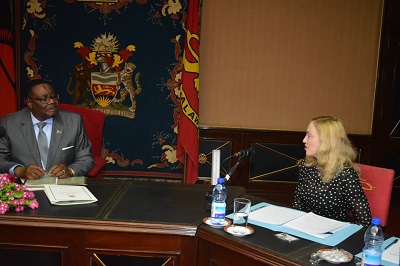 Madonna finds Peace and Tranquility in Malawi as Mutharika welcomes her with open arms