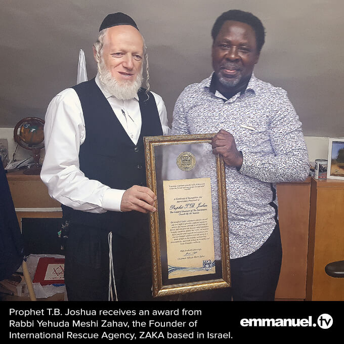 TB Joshua Receives Humanitarian Award In Israel