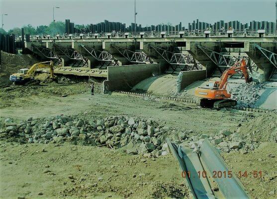 Mitigating perennial Malawi’s flooding with dykes and weirs