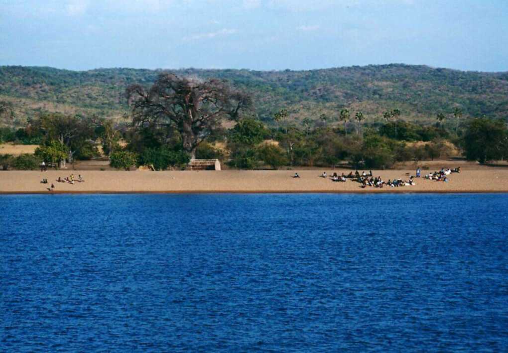 Parliament committee against oil exploration in Lake Malawi: says Malawi has outdated laws to safeguard petroleum production