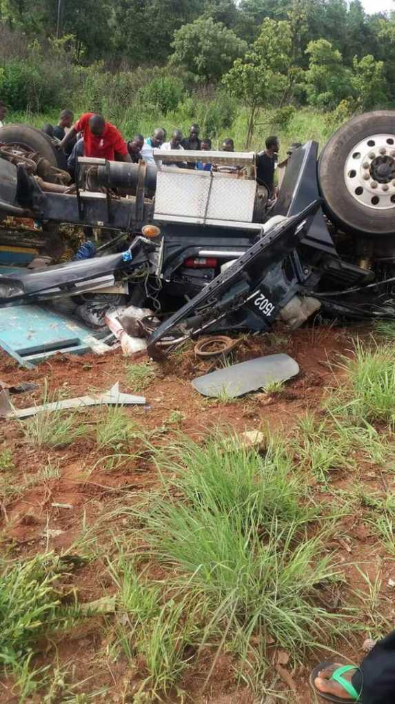 BREAKING NEWS; Six people feared dead after truck overturned at Chikangawa