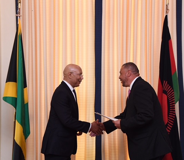 Ambassador Bowler presents letters of credence to Jamaica