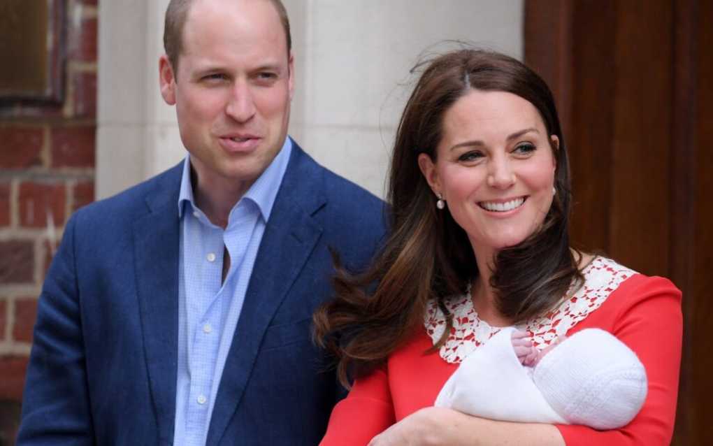 Duchess of Cambridge gives birth to baby boy