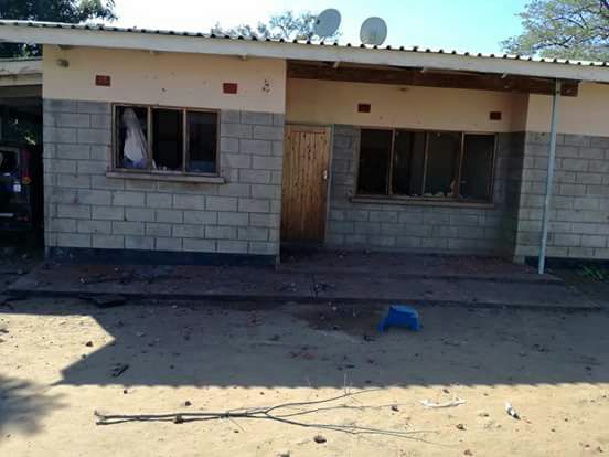 Mob demolishes nurse’ house after refusing to work on Kamuzu day holiday in Dedza