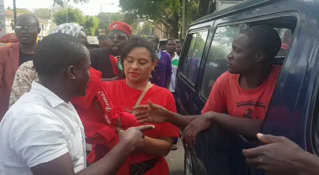 MCP Commando Abida Mia in solo street raid in Blantyre
