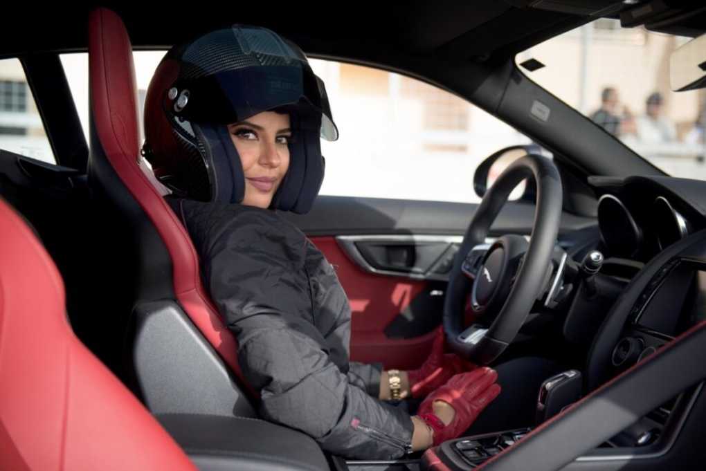 Historic Drive by Saudi Woman as Driving Ban Lifts