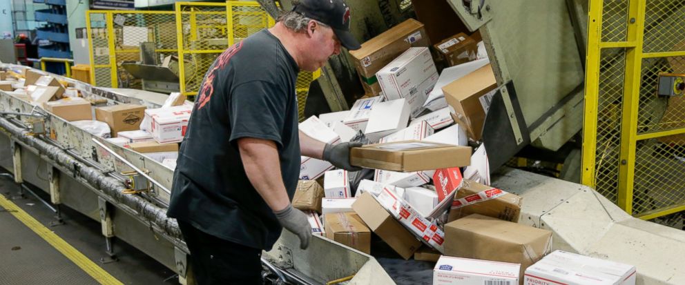 Breaking News: in US Feds have made an arrest in connection with packages containing suspected explosives