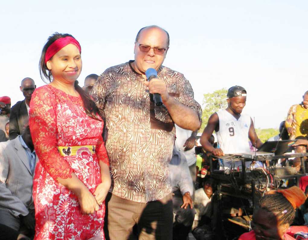 MCP VP Sidik Mia unveils Abida Mia in Chikwawa- Mkombedzi constituency