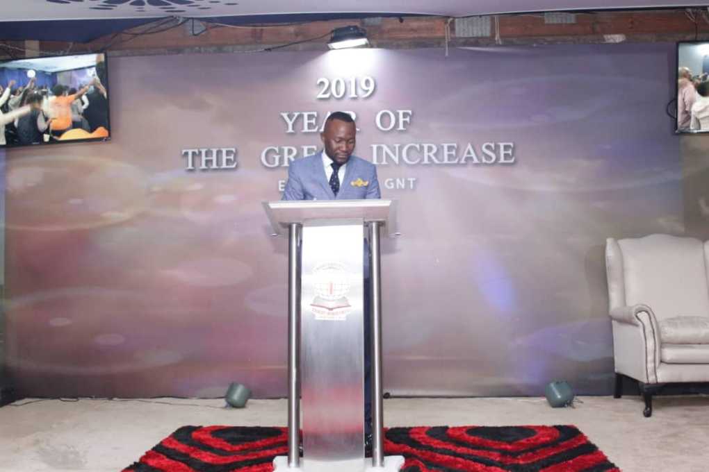 RSA men of God loud Senior Prophet Justice Hara’s 2018 cross over night