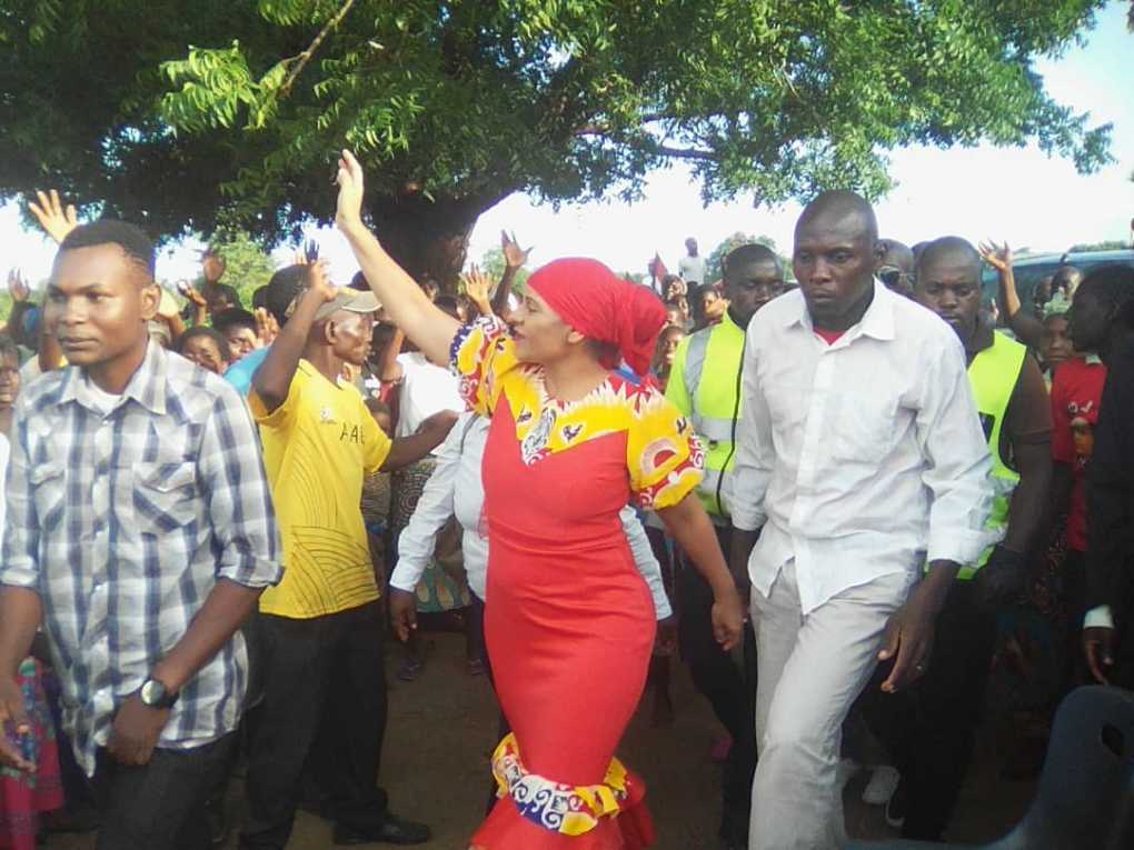 Abida Mia pledges support towards people with albinism in Malawi