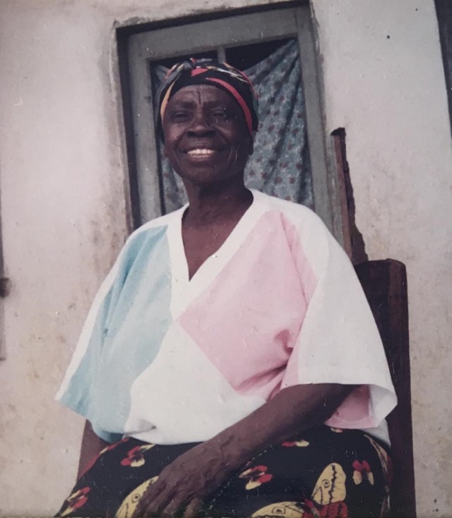 Nellie Mandowa
