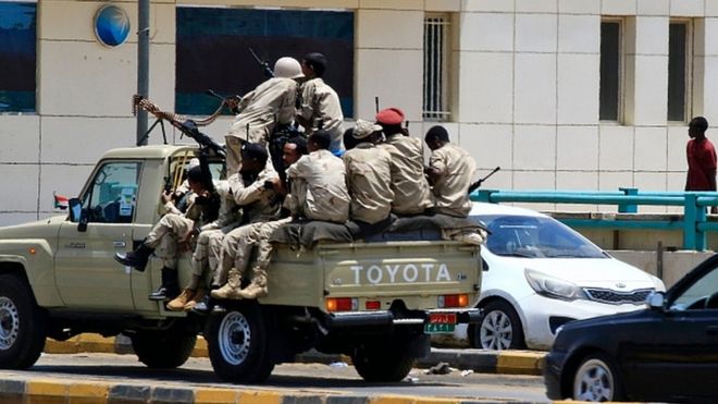 Sudan crisis: Army arrests opposition figures after mediation bid