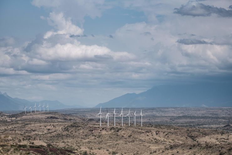 President Uhuru Kenyatta inaugurated Africa’s largest wind farm