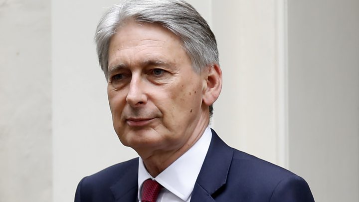 Former Chancellor Hammond accuses UK’s PM of Brexit wrecking