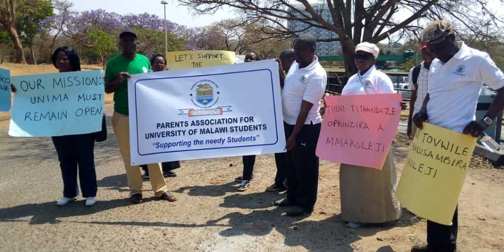 Malawi’s fees starved varsity students risk being dropped…As parents venture into fundraising campaign