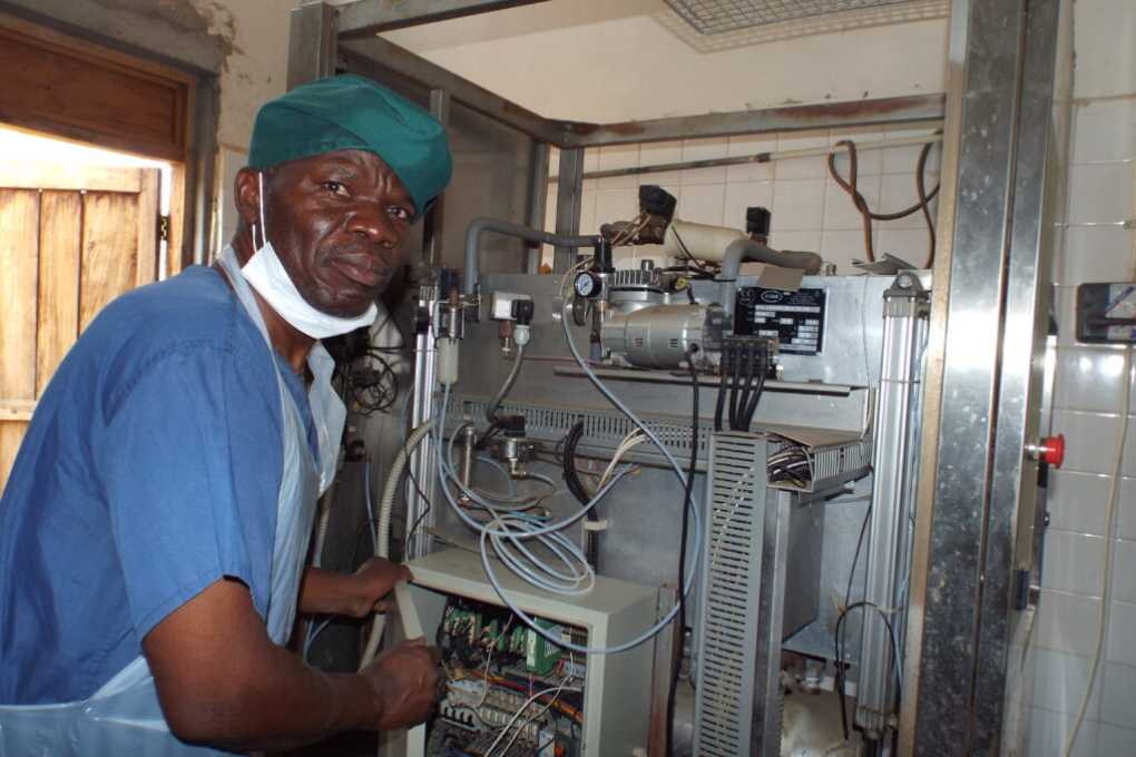 Ageing Malawi’s Salima district hospital in dilemma