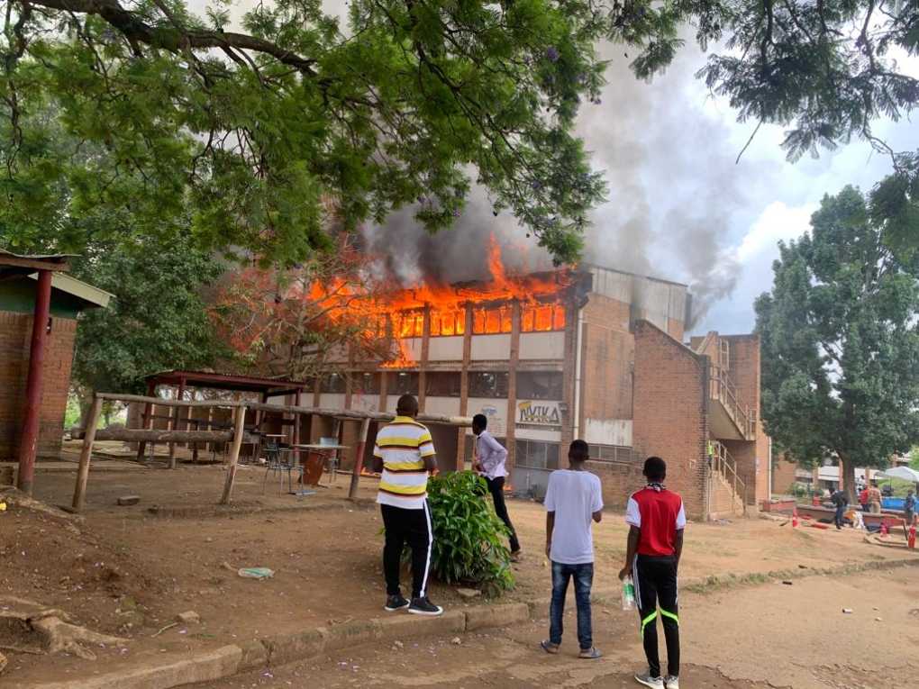Malawi’s polytechnic students set hostels on fire in cry out for security