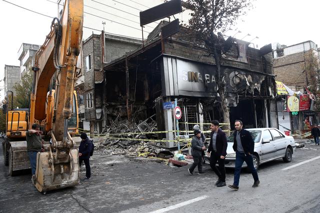 731 banks, 140 Govt sites torched in Iran