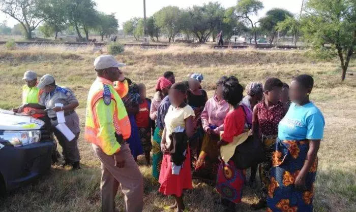 42 Malawian nationals found in 22-seater taxi on R101 in Limpopo