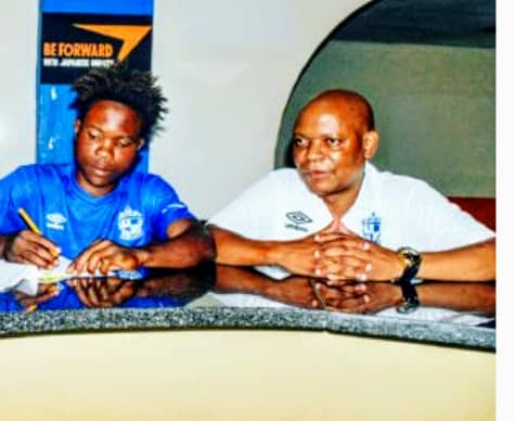 “Handle Malawi football players’ transfers professionally”- soccer analysts