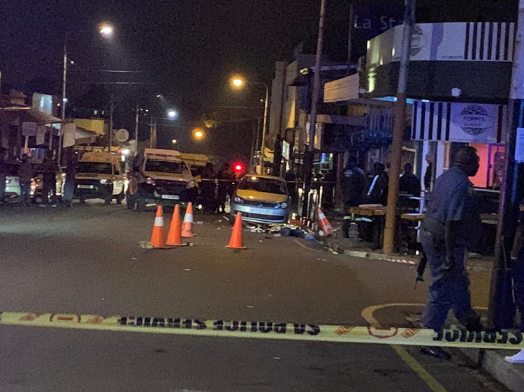 Two killed, six injured in RSA’s Joburg restaurant drive-by shooting