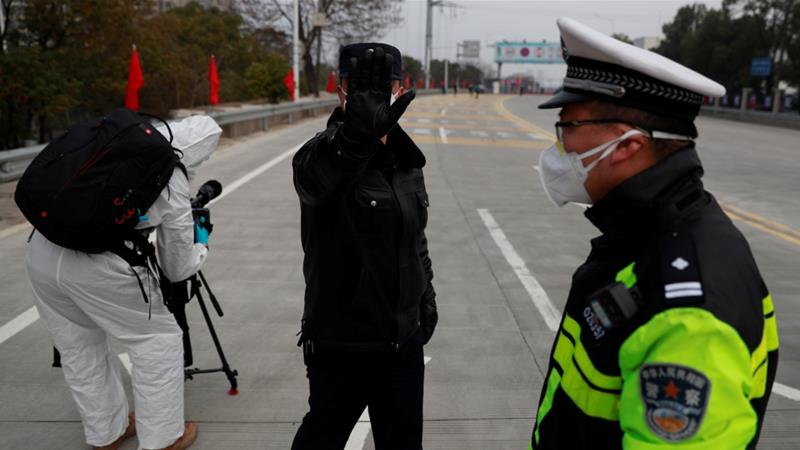 China expels foreign journalists amid coronavirus deaths toll