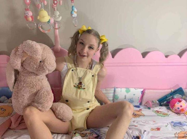Meet 25-year-old US lady Paigey Miller who lives as full-time baby