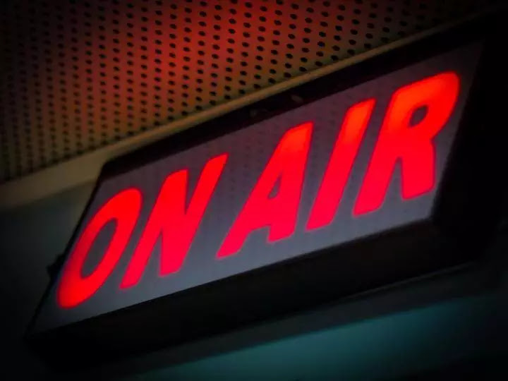 Shocking!!Kenyan radio station guest collapses, dies on spot during live show