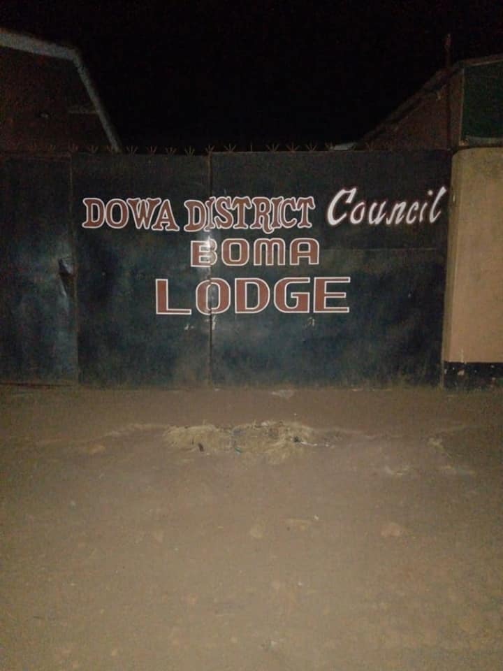 vendors protest against turning Dowa Council lodge into quarantine centre