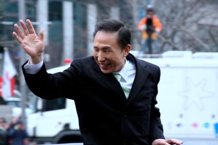 South Korea’s former President Lee Myung-bak jailed 17 years for bribery, embezzlement