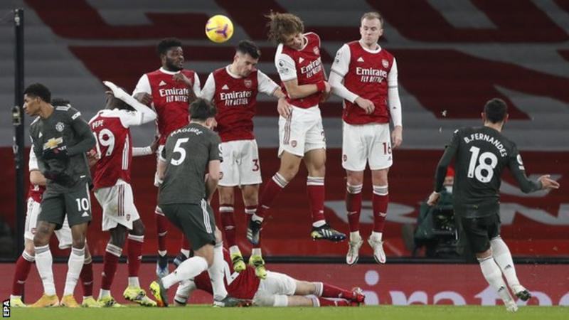 Manchester United misses chance to increase pressure on Premier League leaders Manchester City