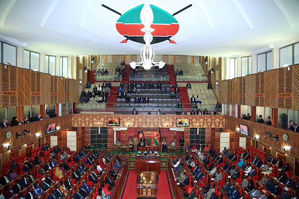 Kenyan MPs fight at a funeral over corruption tag