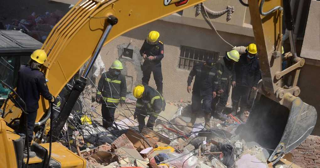 Building collapses in Cairo killing 5, injuring 24