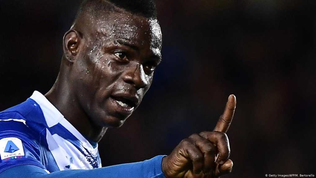 Mario Balotelli urges African football players to leave Europe