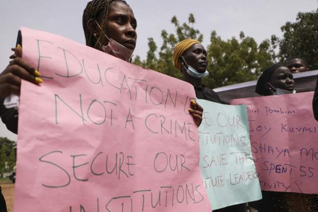 27 kidnapped Nigerian students freed