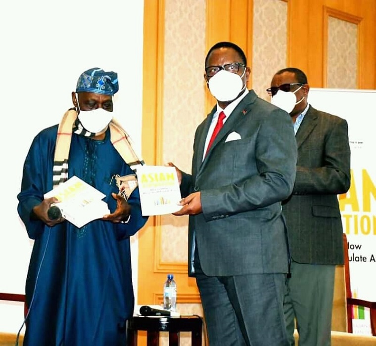 Revealed: Ex-Nigerian President Obasanjo Strike A Fuel Deal with President Chakwera On Behalf of Sahara, Malawians Fooled with Book Launch
