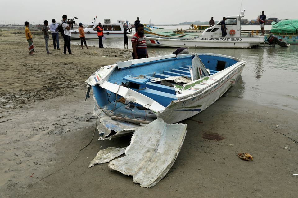 26 people killed in boat collision in Bangladesh