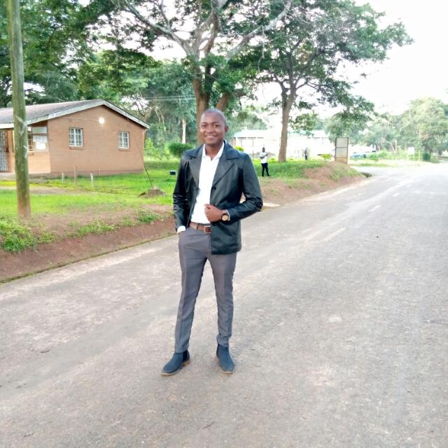 Shocking! Malawi’s Mzuni student Gospel Khoza “stabs himself in the neck”