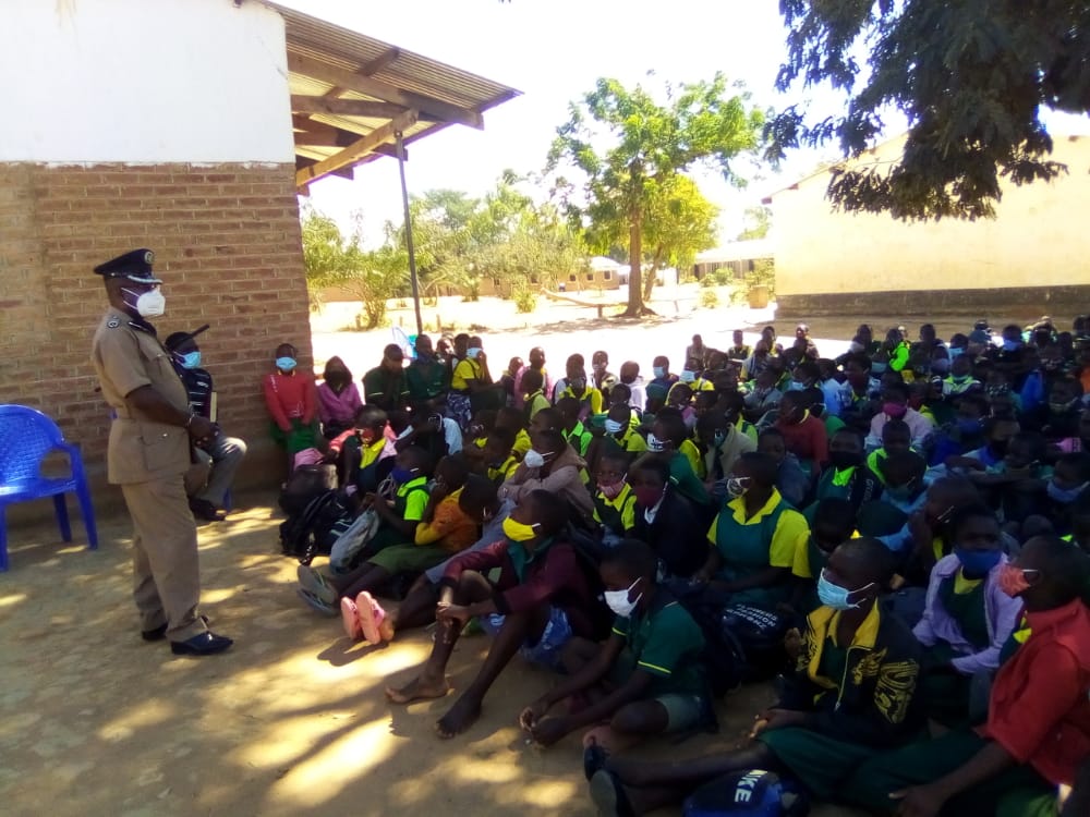 Police in Rumphi engage learners to curb child abuse