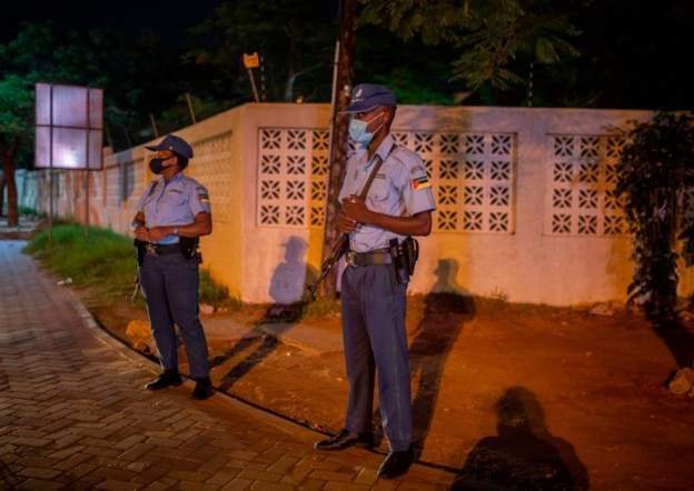 Mozambique bans artists from using police uniforms
