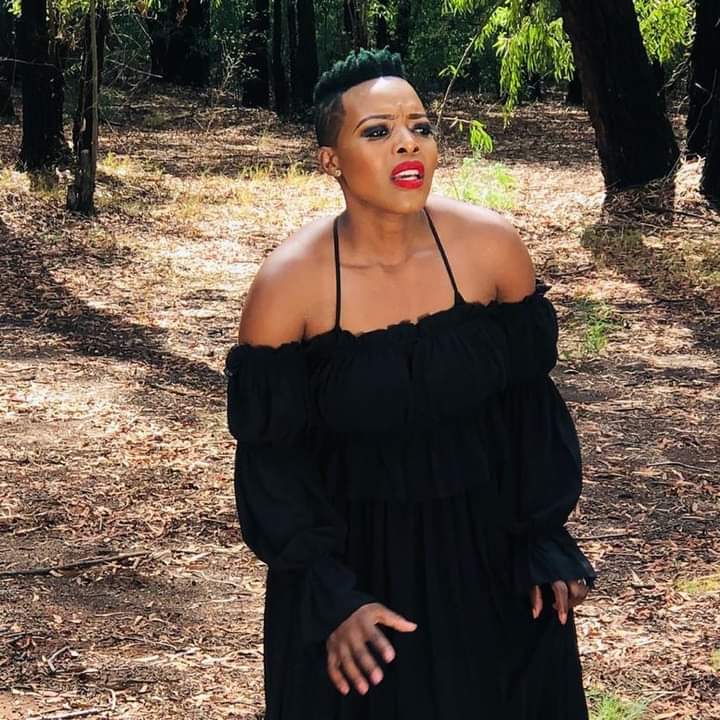 South Africa’s vocalist Nomcebo fights with DJ Master KG over ‘Jerusalema’ proceeds