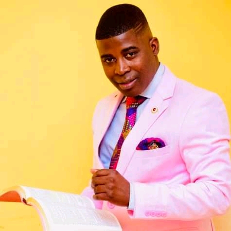 Oops! Malawi’s Prophet Liabuanya on fasting….Stops talking to people