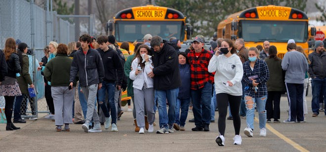 3 students killed, 8 critically injured in Michigan High School Shooting