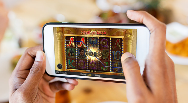 Top Advantages of Playing Slots Online