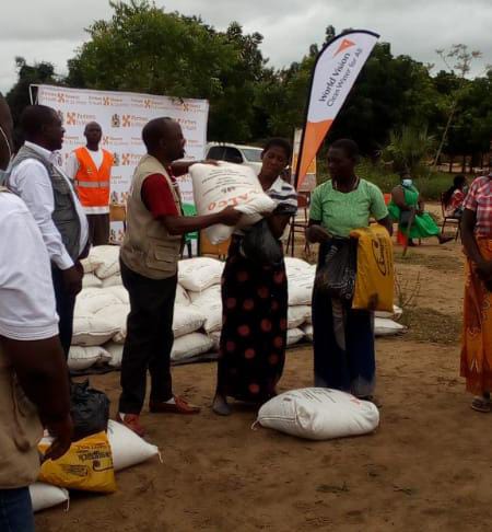 Partners in health, World Vision donate to Chikwawa flood victims