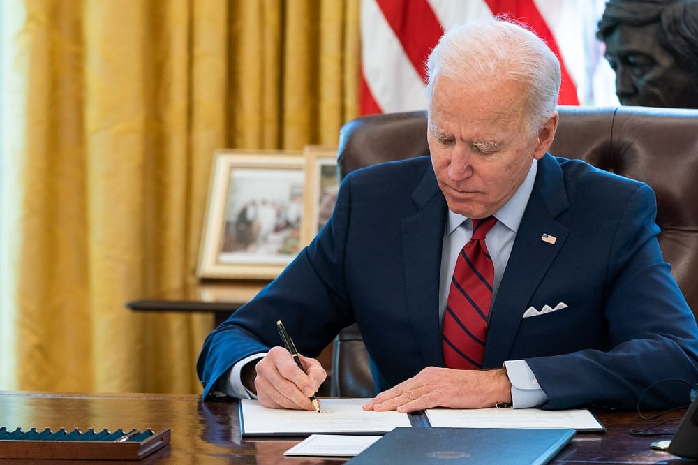 USA officially, legally bans abortion