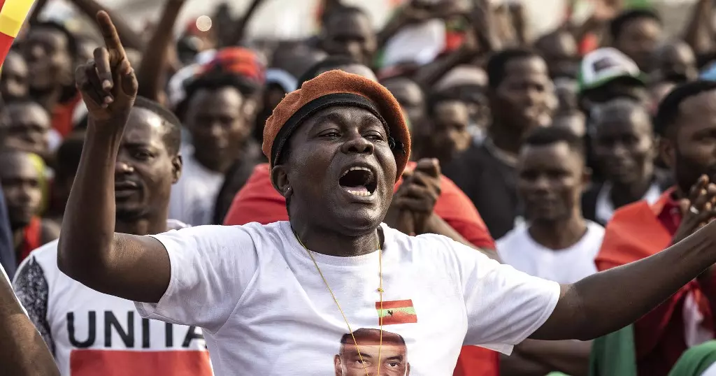 Angola’s opposition holds rally in final push for votes