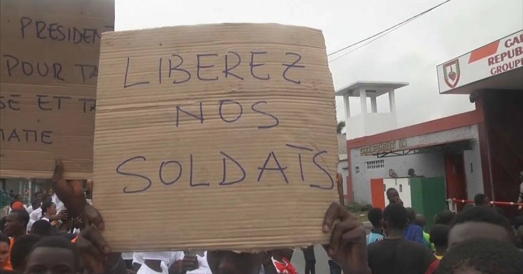 Ivorian troops arrested in Mali charged with undermining state security