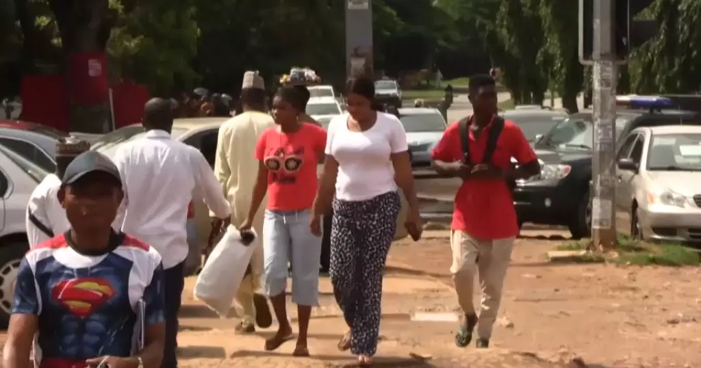 Presidential candidates start campaigning in Nigeria