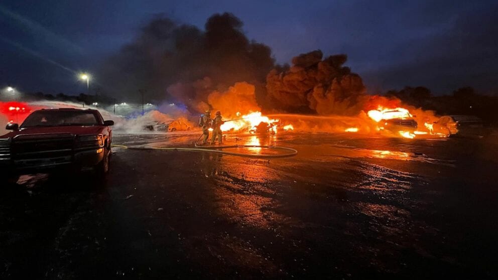 USA’ Plane Crash in car dealership parking lot kills 2